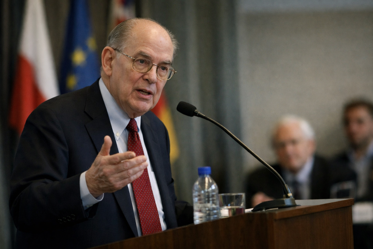 Top professor explains why Trump’s Strait of Hormuz blockade will fail